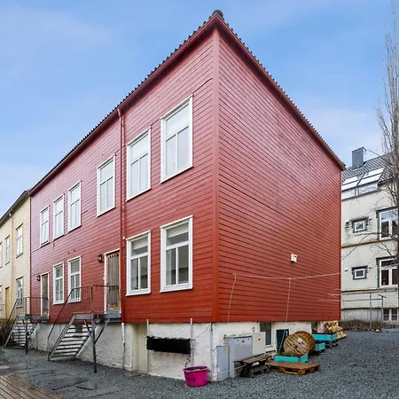Apartment Cozy 2bdr Apt. 3 Min Walk To Solsiden
