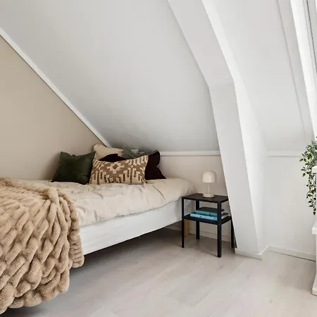 Cozy 2bdr Apt. 3 Min Walk To Solsiden Apartamento *