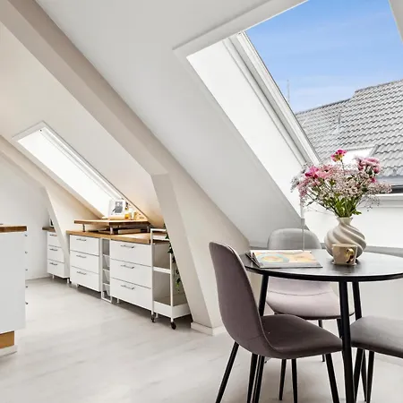 Cozy 2bdr Apt. 3 Min Walk To Solsiden Apartment Trondheim