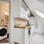 Cozy 2bdr Apt. 3 Min Walk To Solsiden *